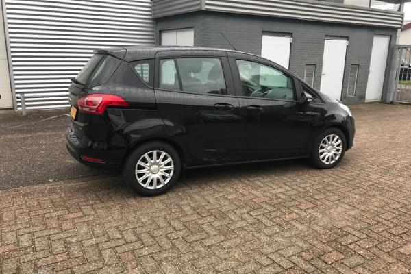 Ford B-maxx parkeersensoren